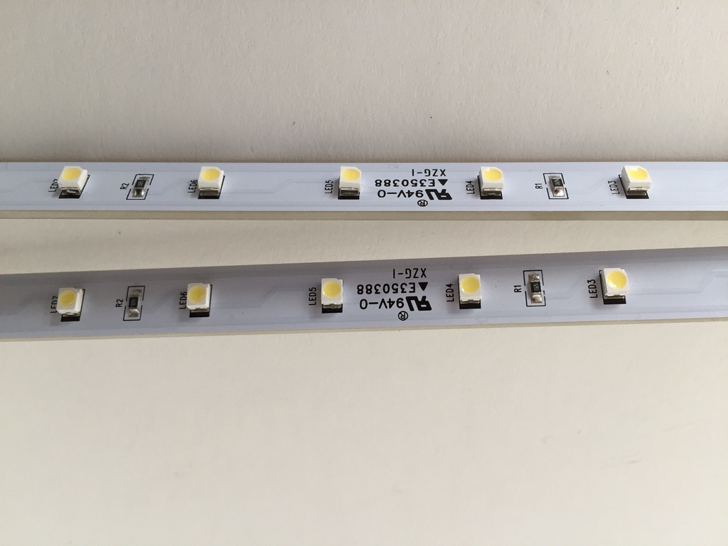 LED Strip Customized Size / Flexible Strip with External Cable (kopie)
